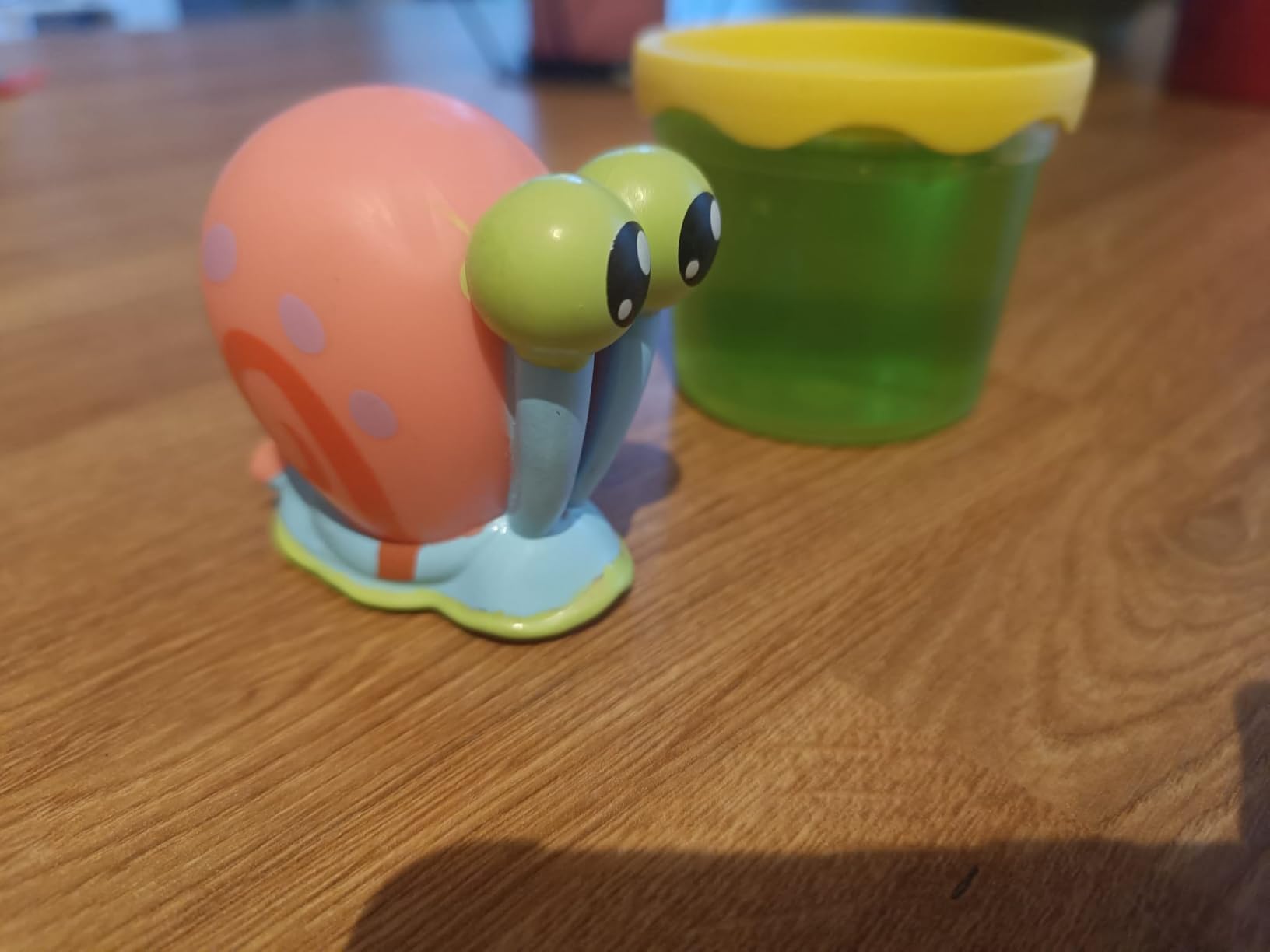 Hände kleben