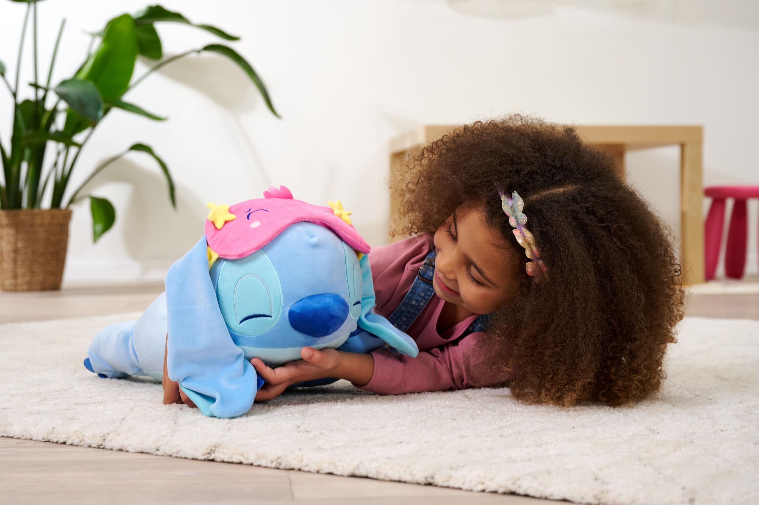 simba-disney-snuglets-stitch-pl-sch-40cm-1500g-mit-schlafmaske image 2