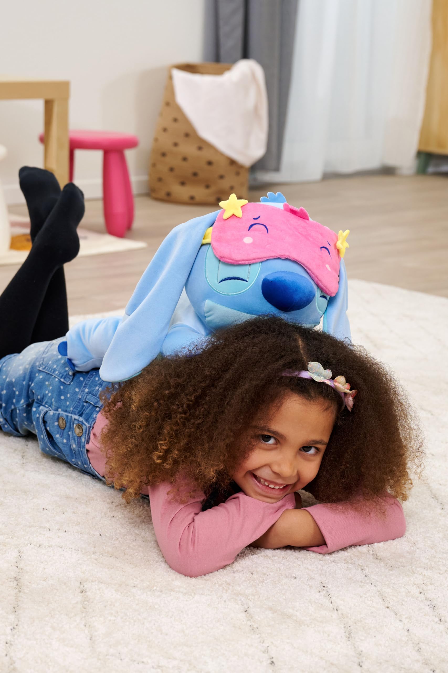 simba-disney-snuglets-stitch-pl-sch-40cm-1500g-mit-schlafmaske image 3