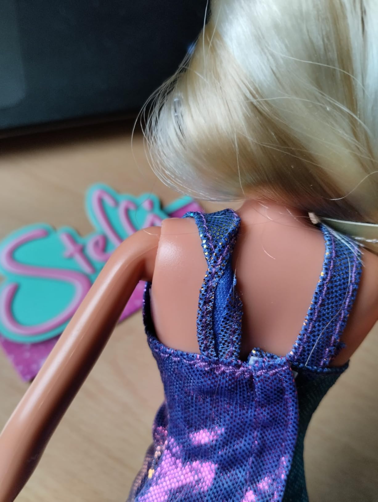 Haarclips halten
