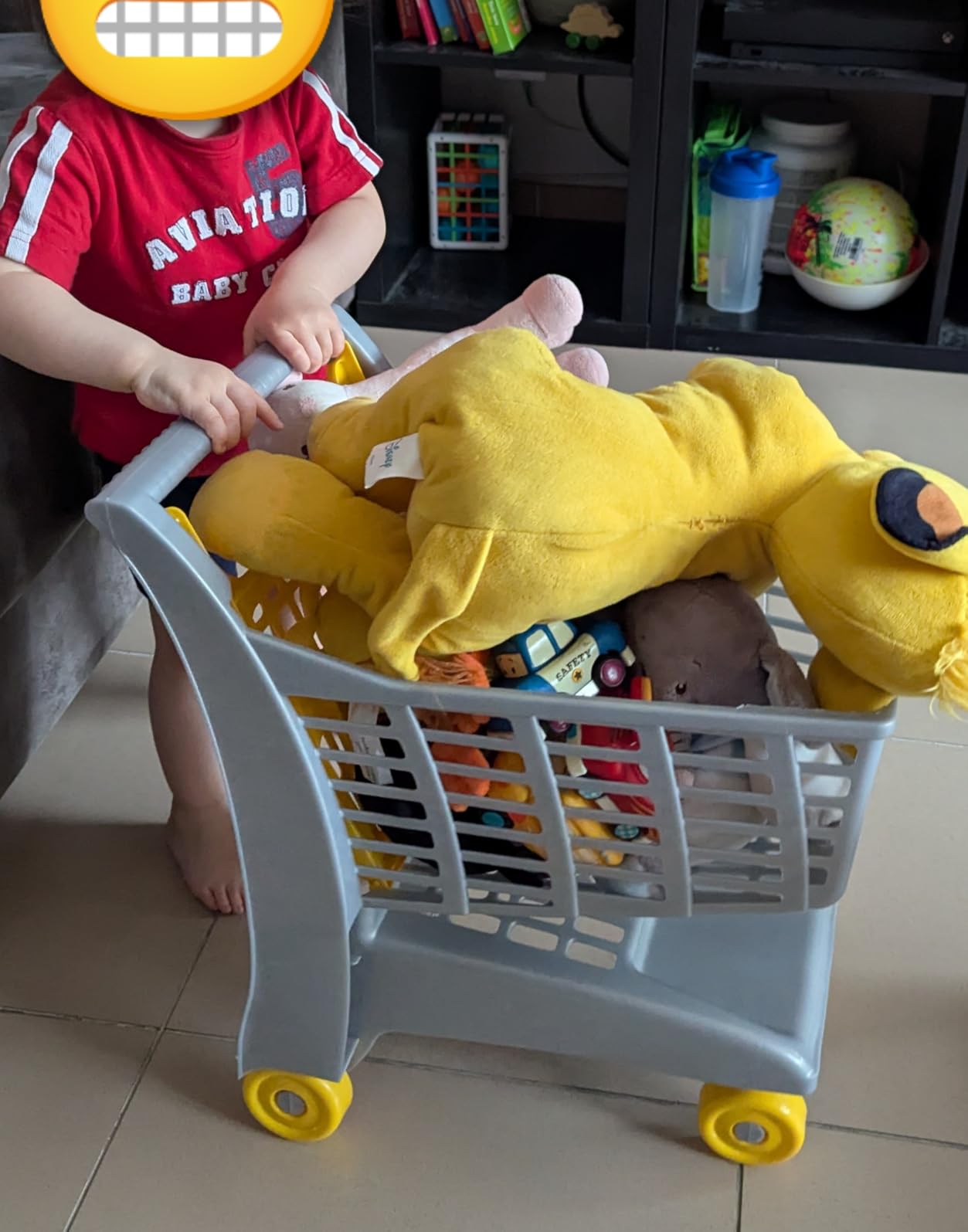 Puppe sitzt gut