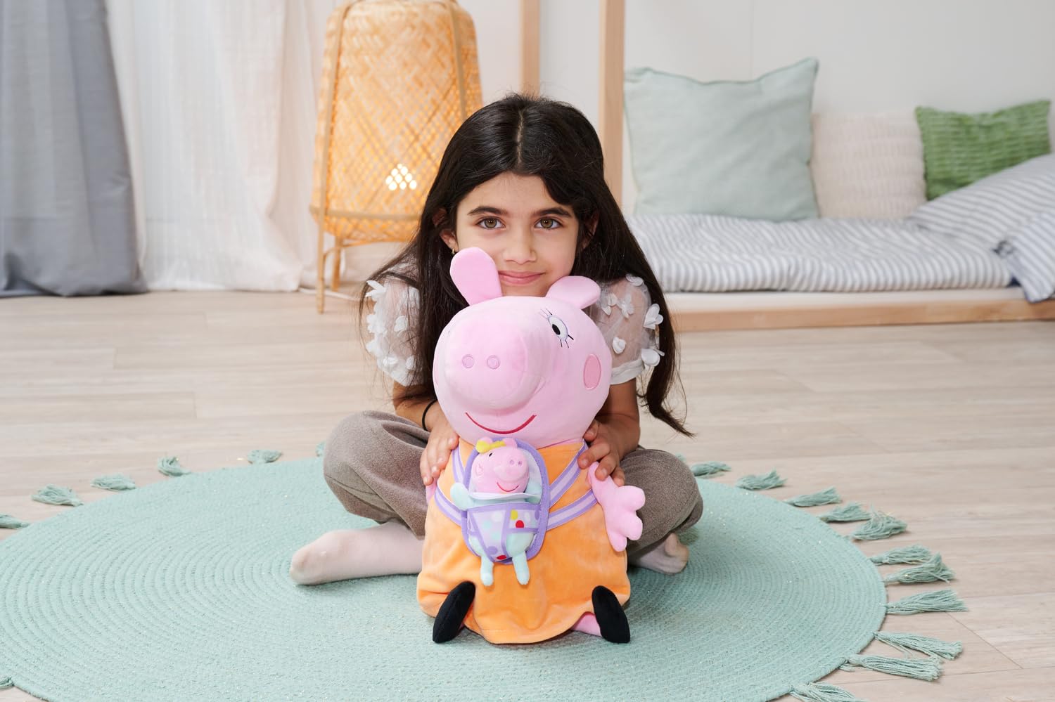 peppa-wutz-mama-mit-evie-pl-schfigur-33-cm image 8